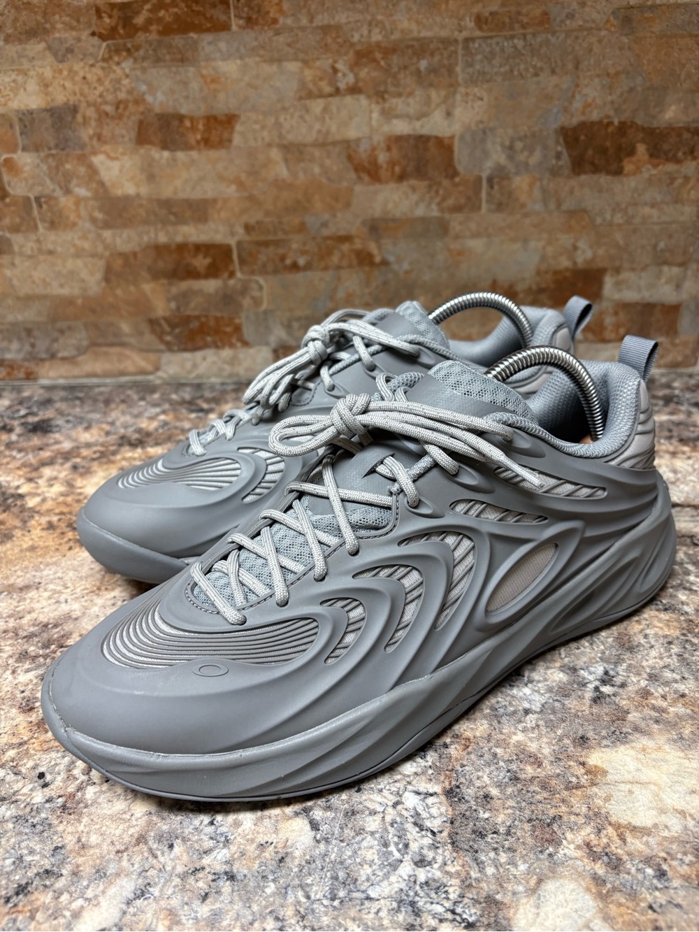 Oakley Strike Granite Grey Size 10